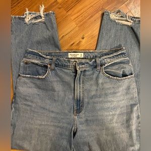Abercrombie Curve Love Ankle Straight Ultra High Rise